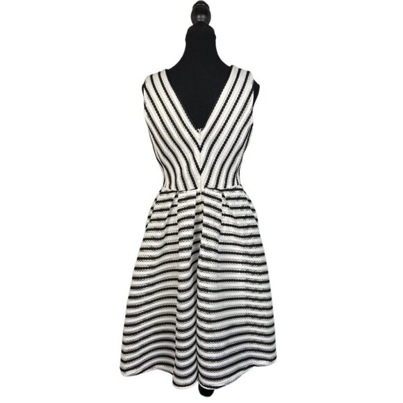 Nwt Ark & Co Women Black/White Stripe V Neck Sleeveless Fit & Flare Dress Small - Picture 4 of 6